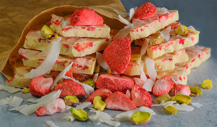 Creative Ways to Use Freeze Dried Candy for Decorating and Baking Recipes