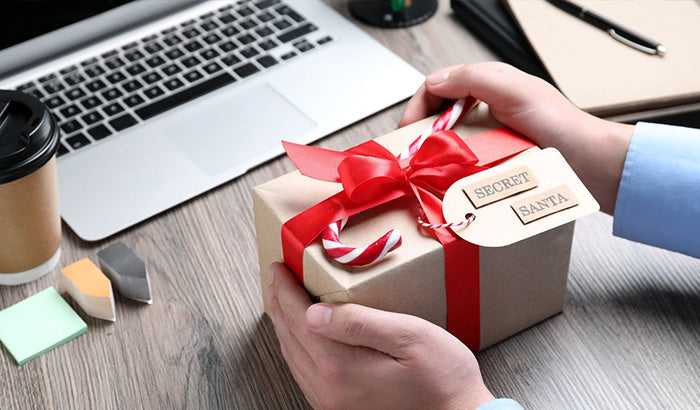 Secret Santa Party? Here's 7 Gifts Everyone Will Want